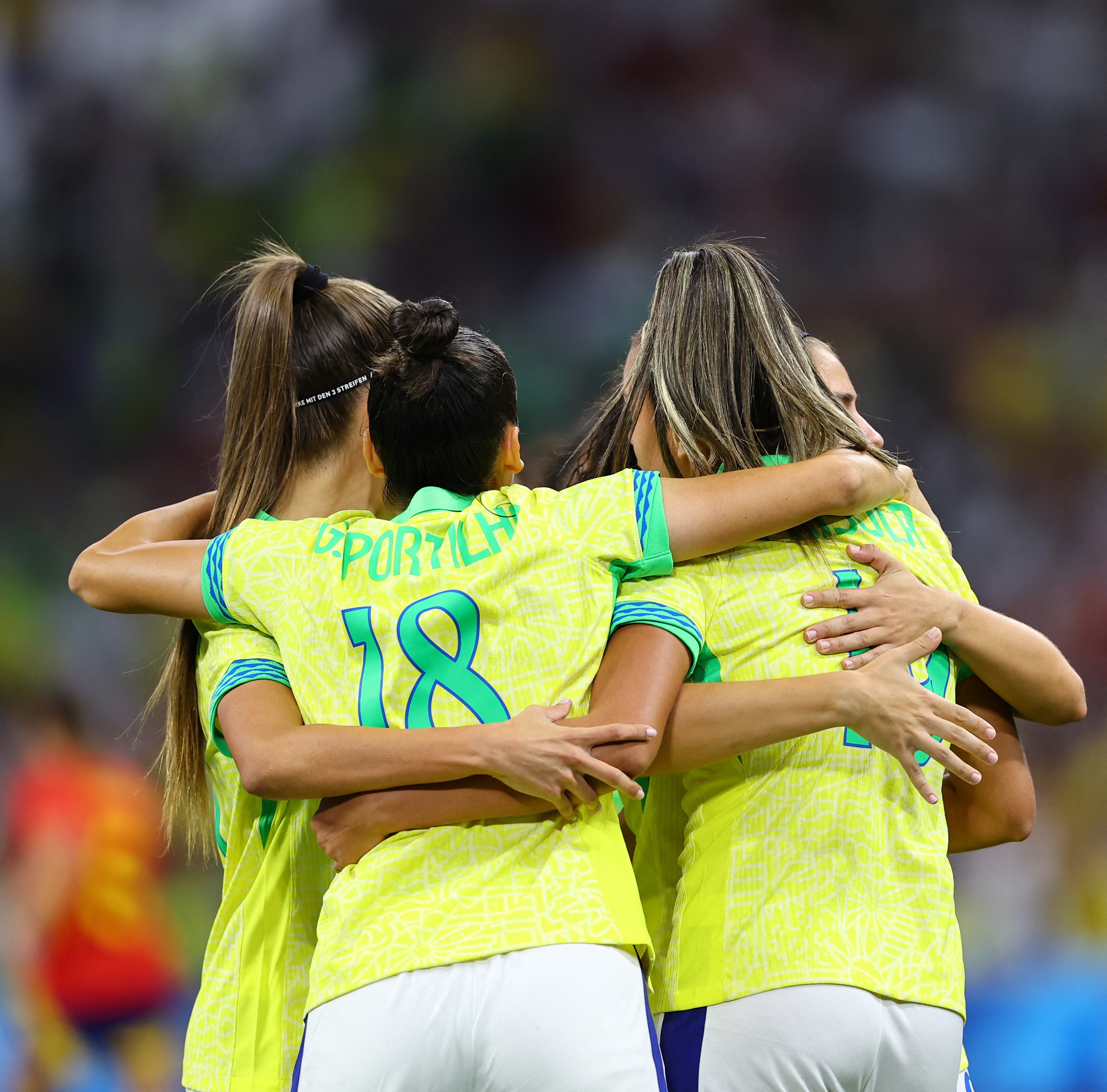 西班牙女足队火力全开,大比分胜出的简单介绍 西班牙女足队火力全开,大比分胜出的简单介绍