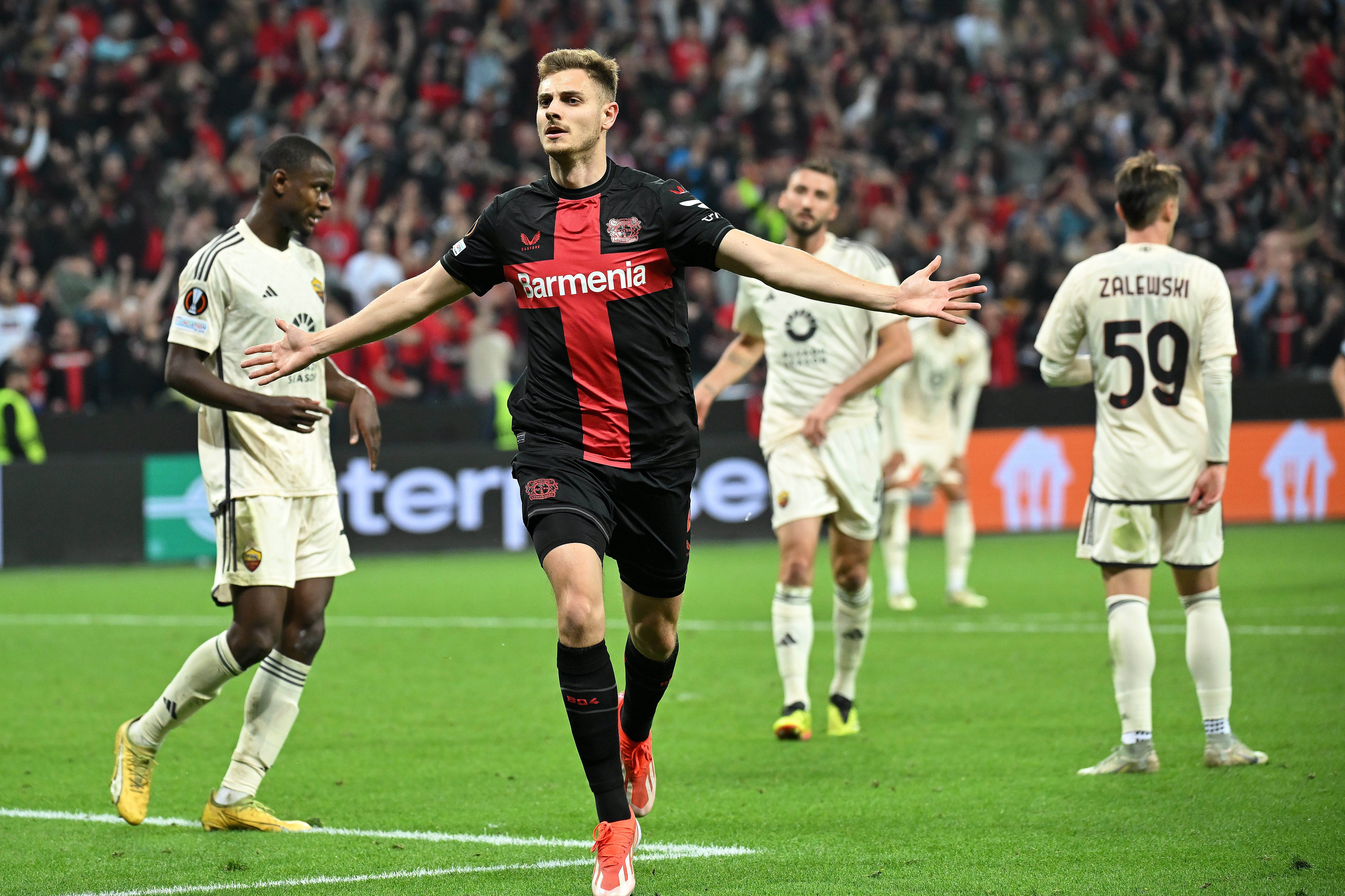 霍芬海姆客场逆袭,击败强劲对手 霍芬海姆客场逆袭,击败强劲对手