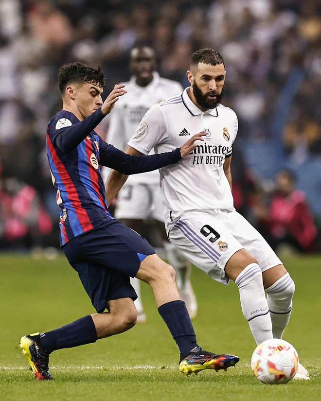 皇马遭遇惨败,悲剧收场 皇马遭遇惨败,悲剧收场