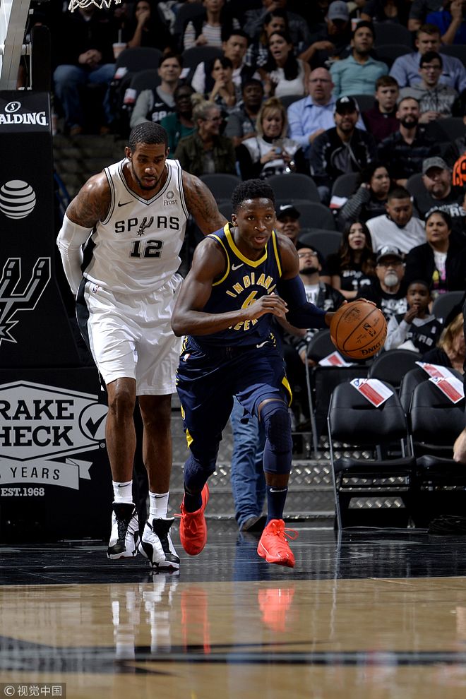 小牛遭遇马刺绝杀，德罗赞砍下32分的简单介绍