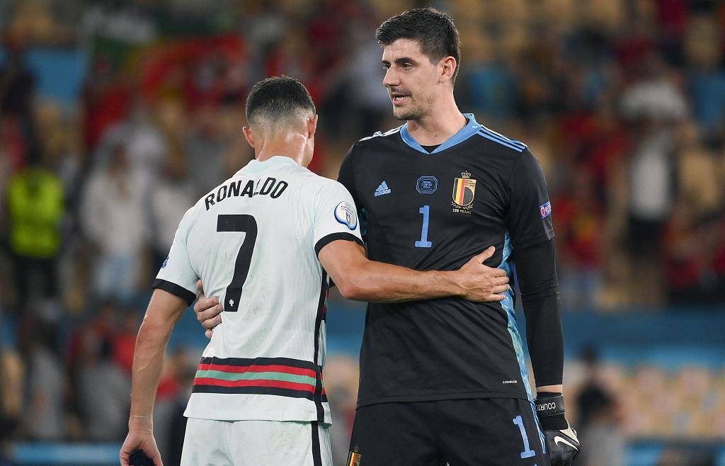 豪门对决！高尔夫上演世纪大战