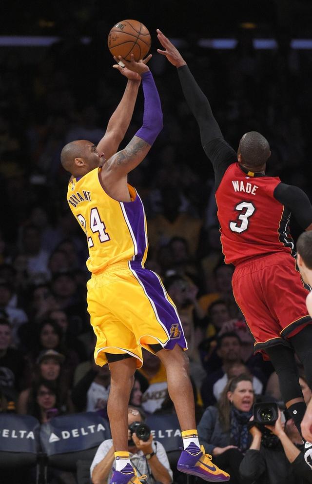 关于回顾篮球经典时刻：传奇再现的信息