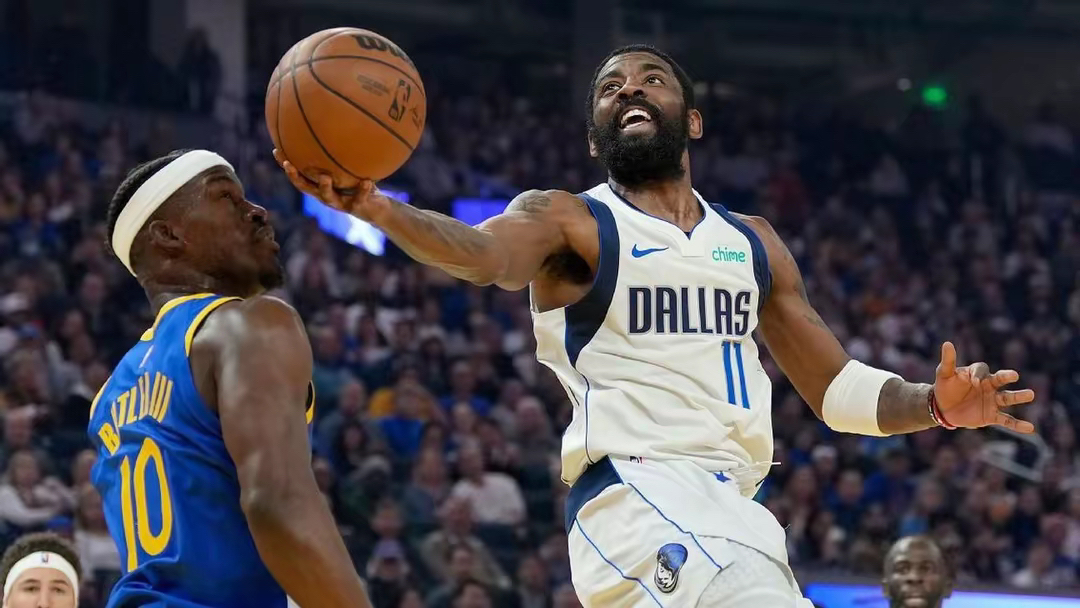 独行侠完胜北京队，利拉德状态火热