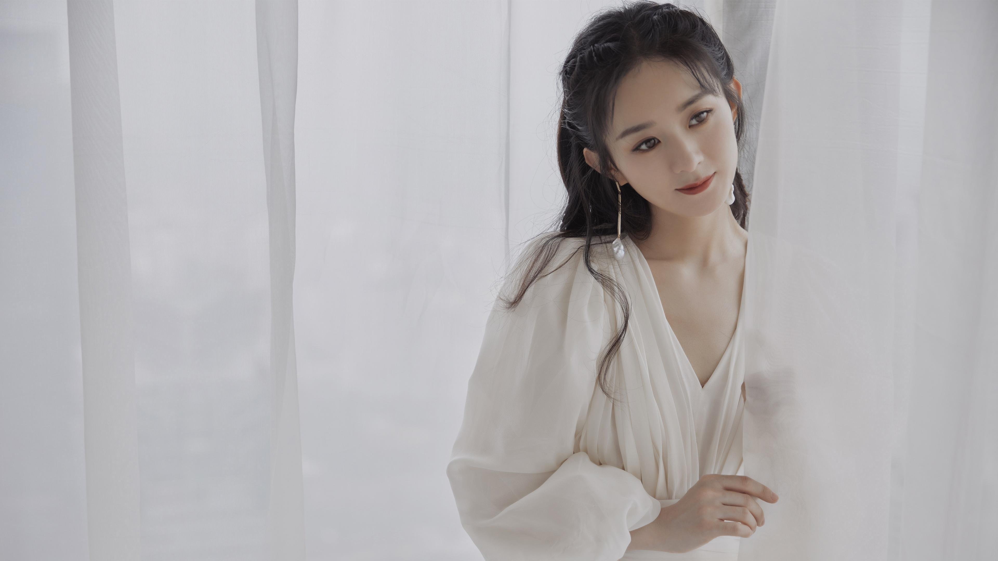 赛场两重天，哈登点燃定义巨星价值，凯尔特人体系诠释团队胜利