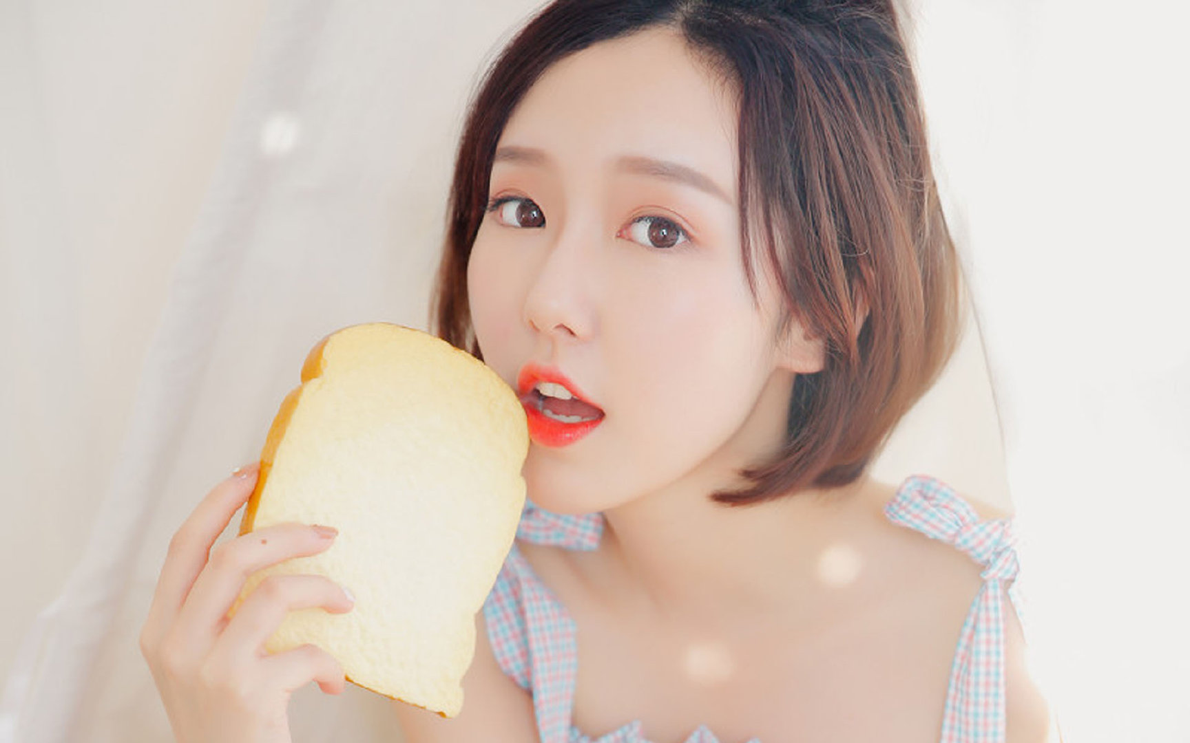 米切尔轰爆防线,鹈鹕轻取浙江队—跨联盟对决的震撼教育