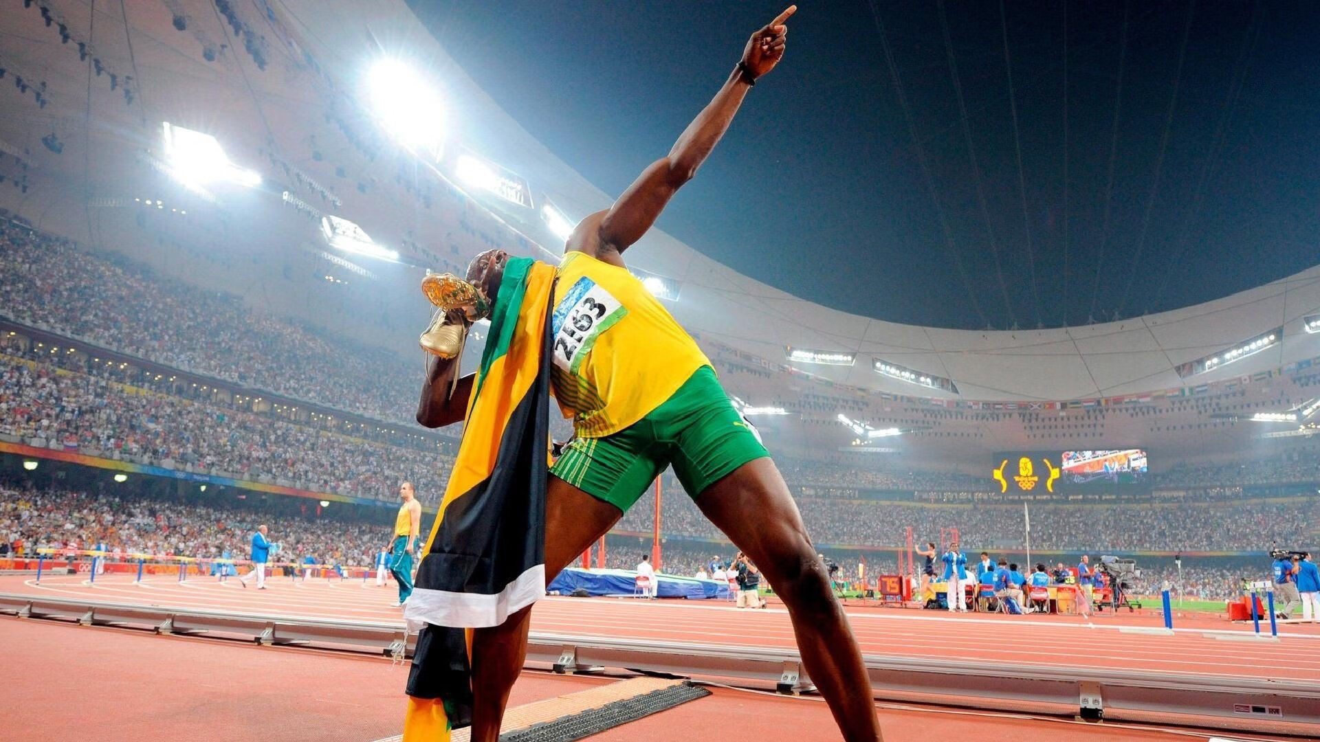 极限绽放，当季后赛抢七夜的评分表被意志力填满