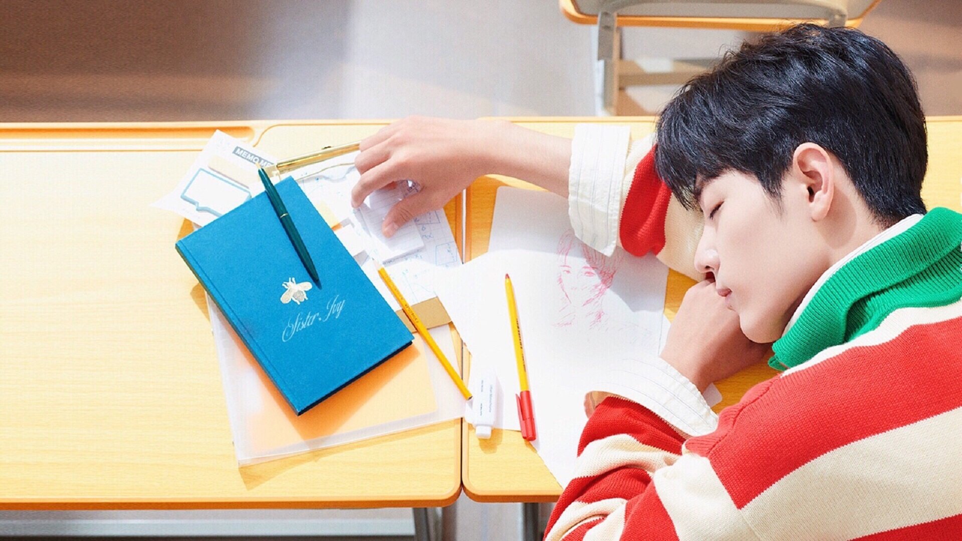 钢铁防线致敬传奇,当巴萨荷兰一役再现布雷默式满分表演